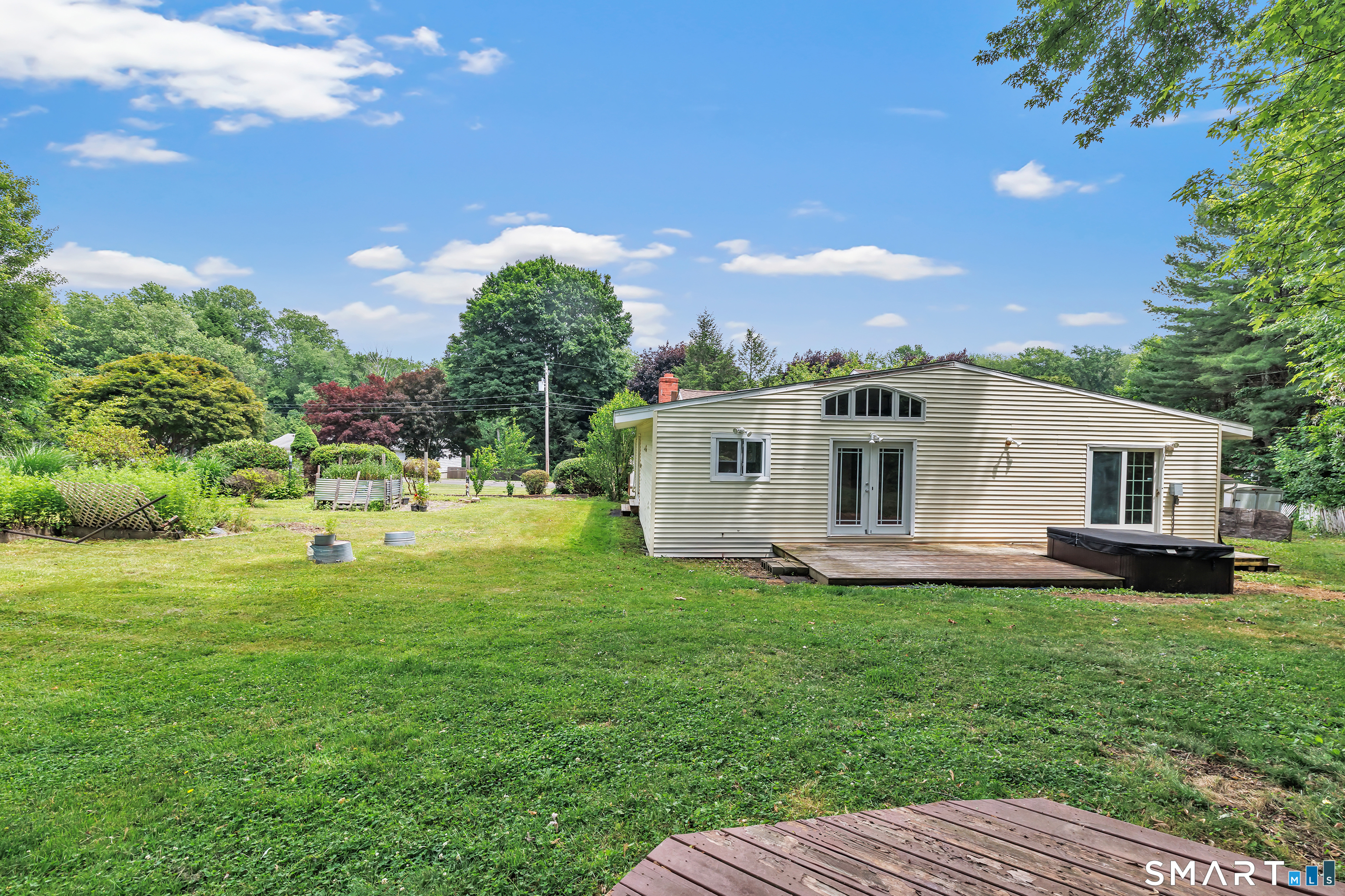 17 Woodlawn Road Monroe CT 06468