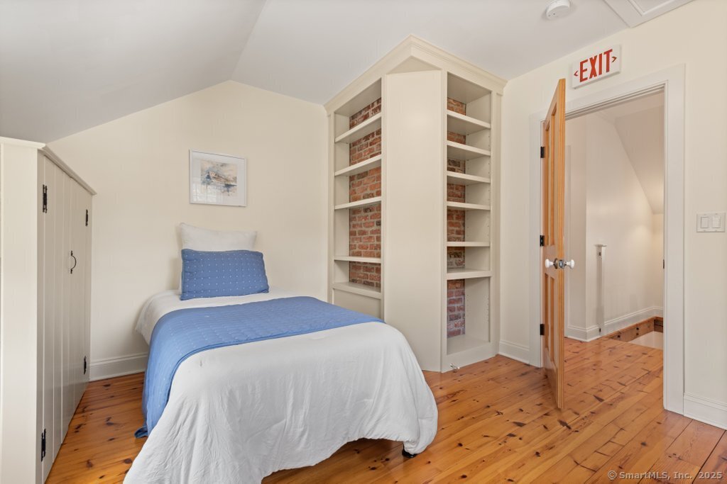 52 Aunt Park Lane Newtown CT 06470