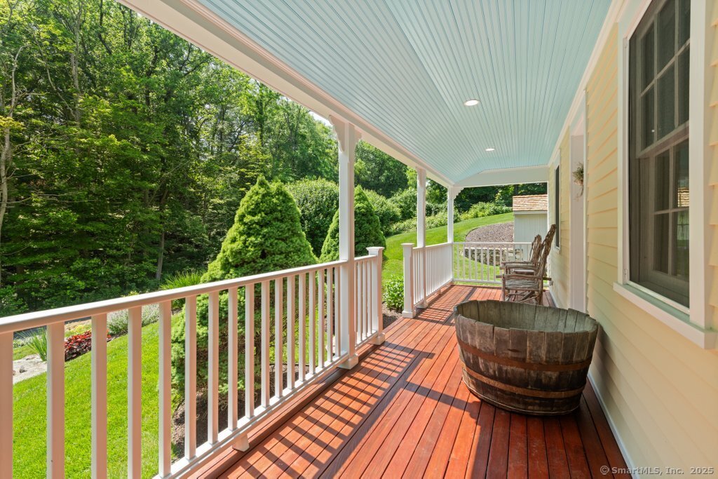 52 Aunt Park Lane Newtown CT 06470