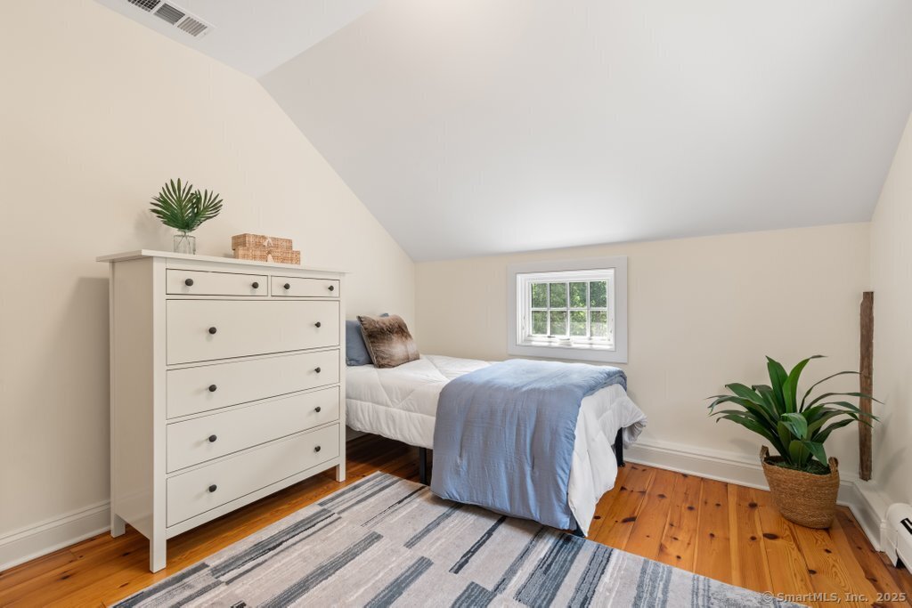 52 Aunt Park Lane Newtown CT 06470