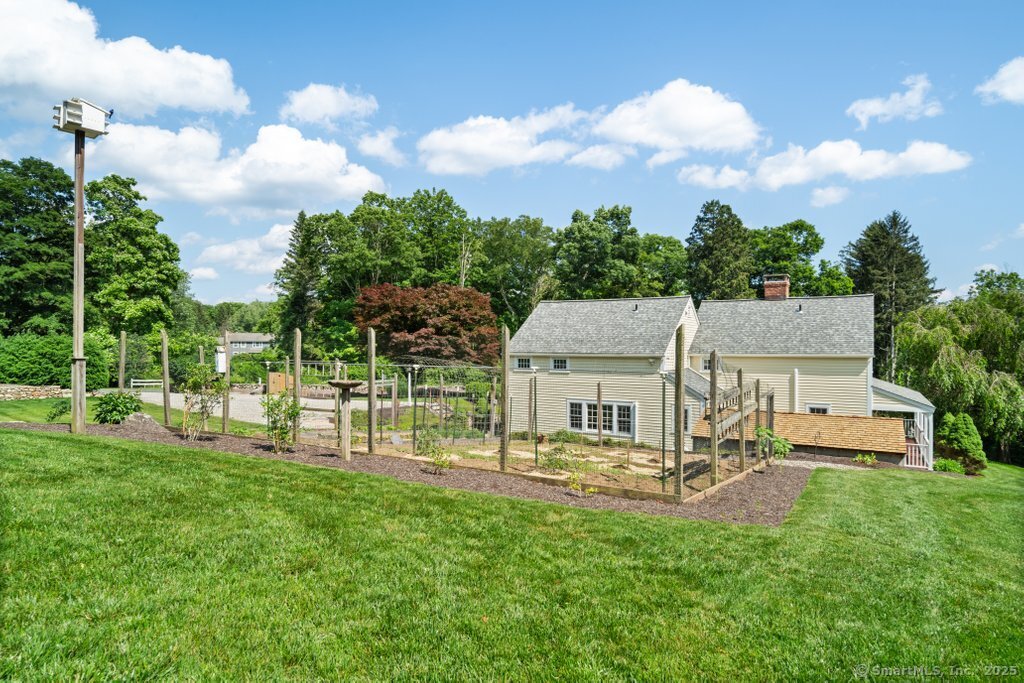 52 Aunt Park Lane Newtown CT 06470