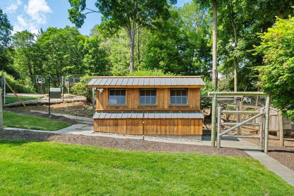 52 Aunt Park Lane Newtown CT 06470