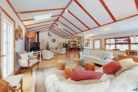 29 Carol Street Danbury CT 06810