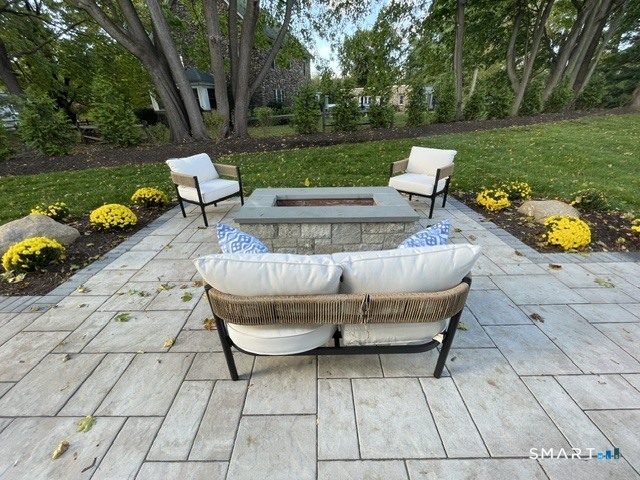 24 Warde Terrace Fairfield CT 06825