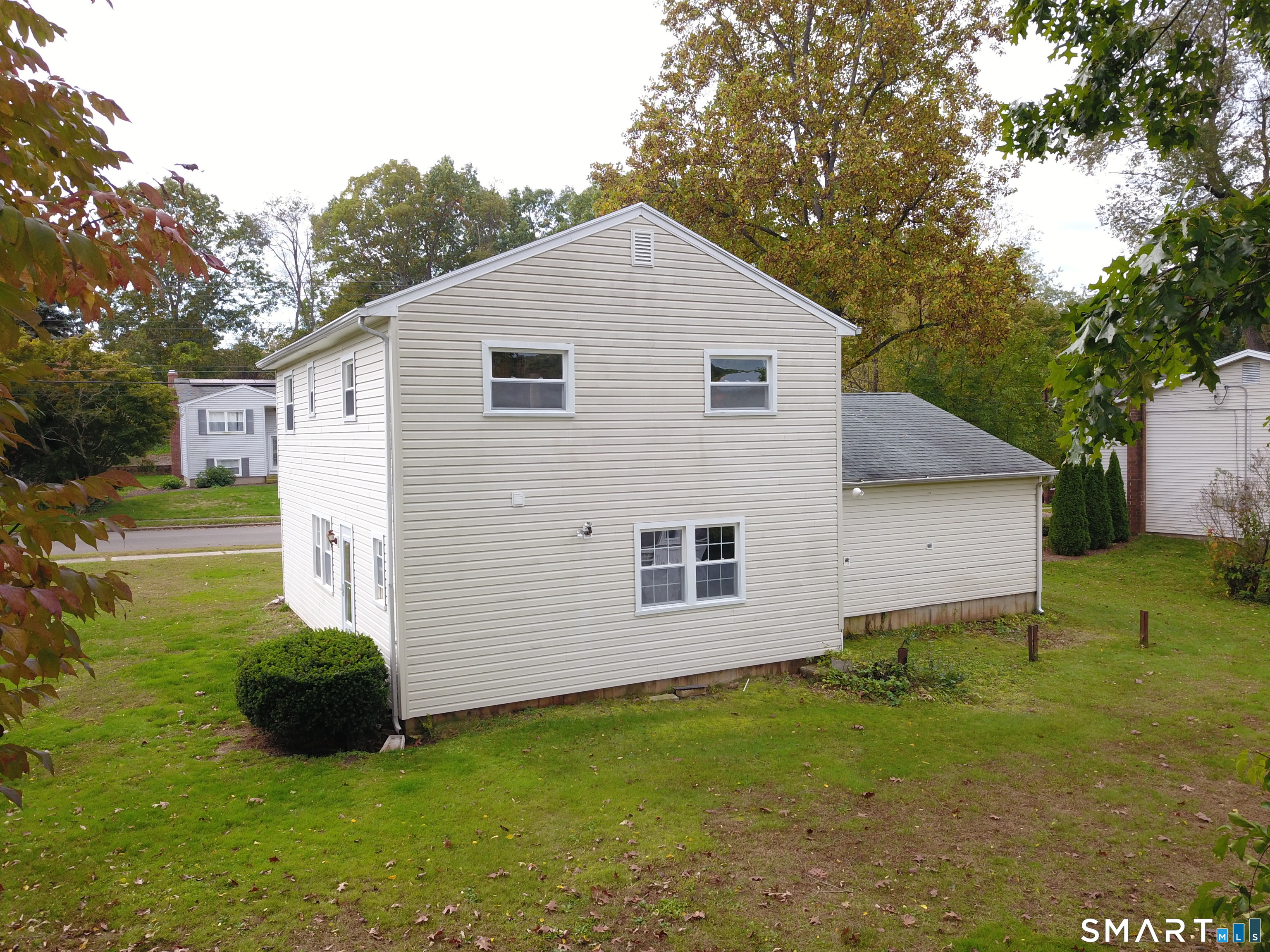 141 Flower Drive Hamden CT 06518