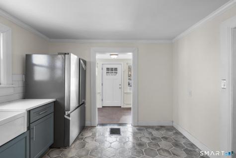 41 Riverview Avenue Groton CT 06340