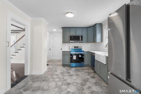 41 Riverview Avenue Groton CT 06340