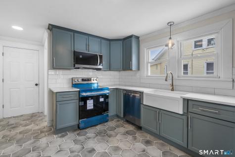 41 Riverview Avenue Groton CT 06340