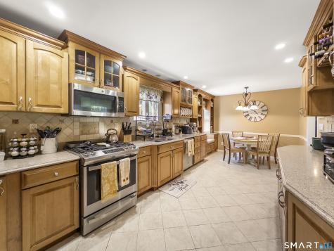 1 Northgate Lane North Haven CT 06473