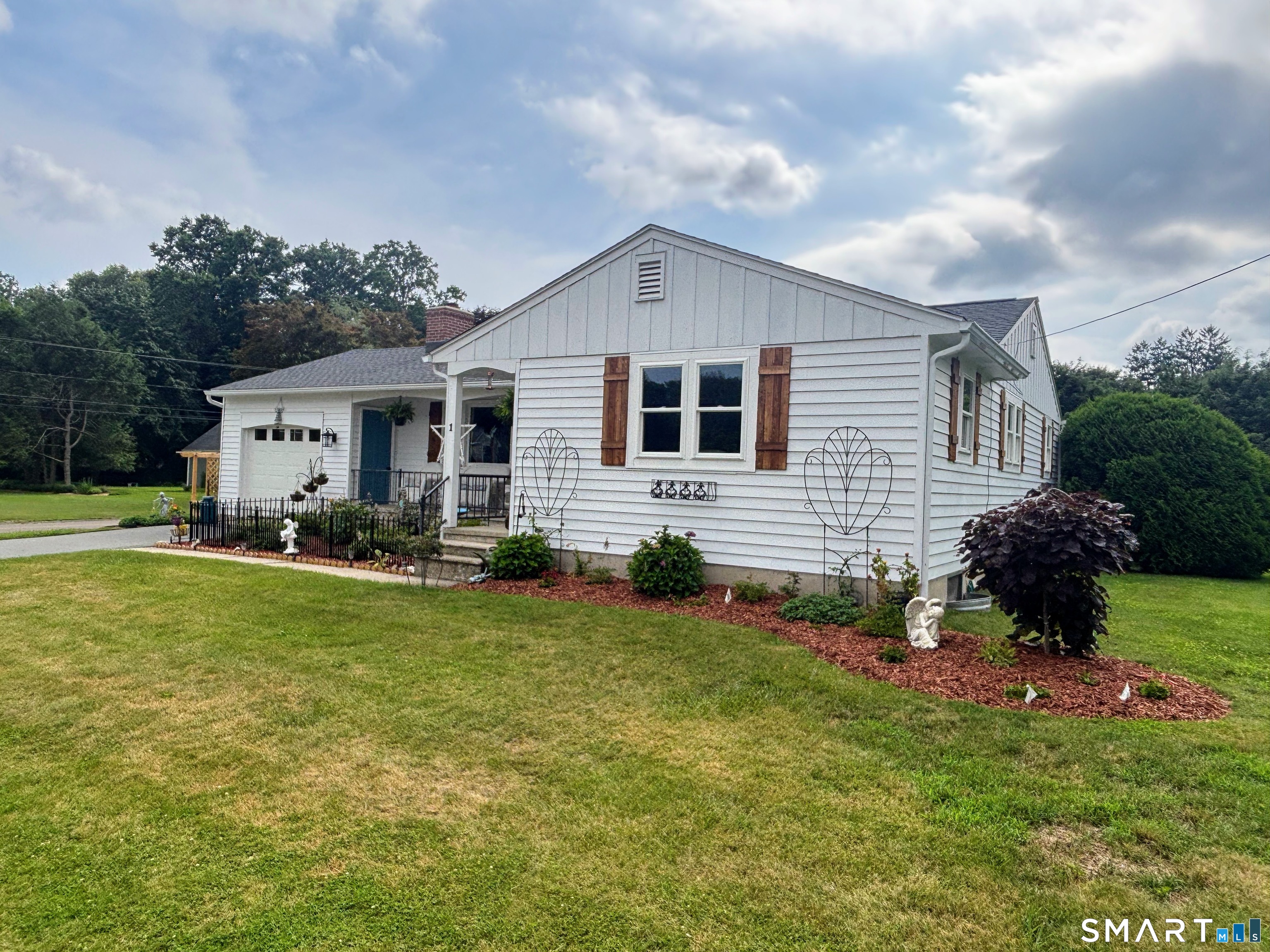 1 Kirtland Avenue Chester CT 06412