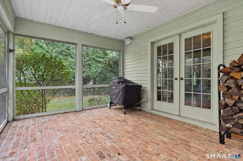 28 Maplecrest Drive Danbury CT 06811