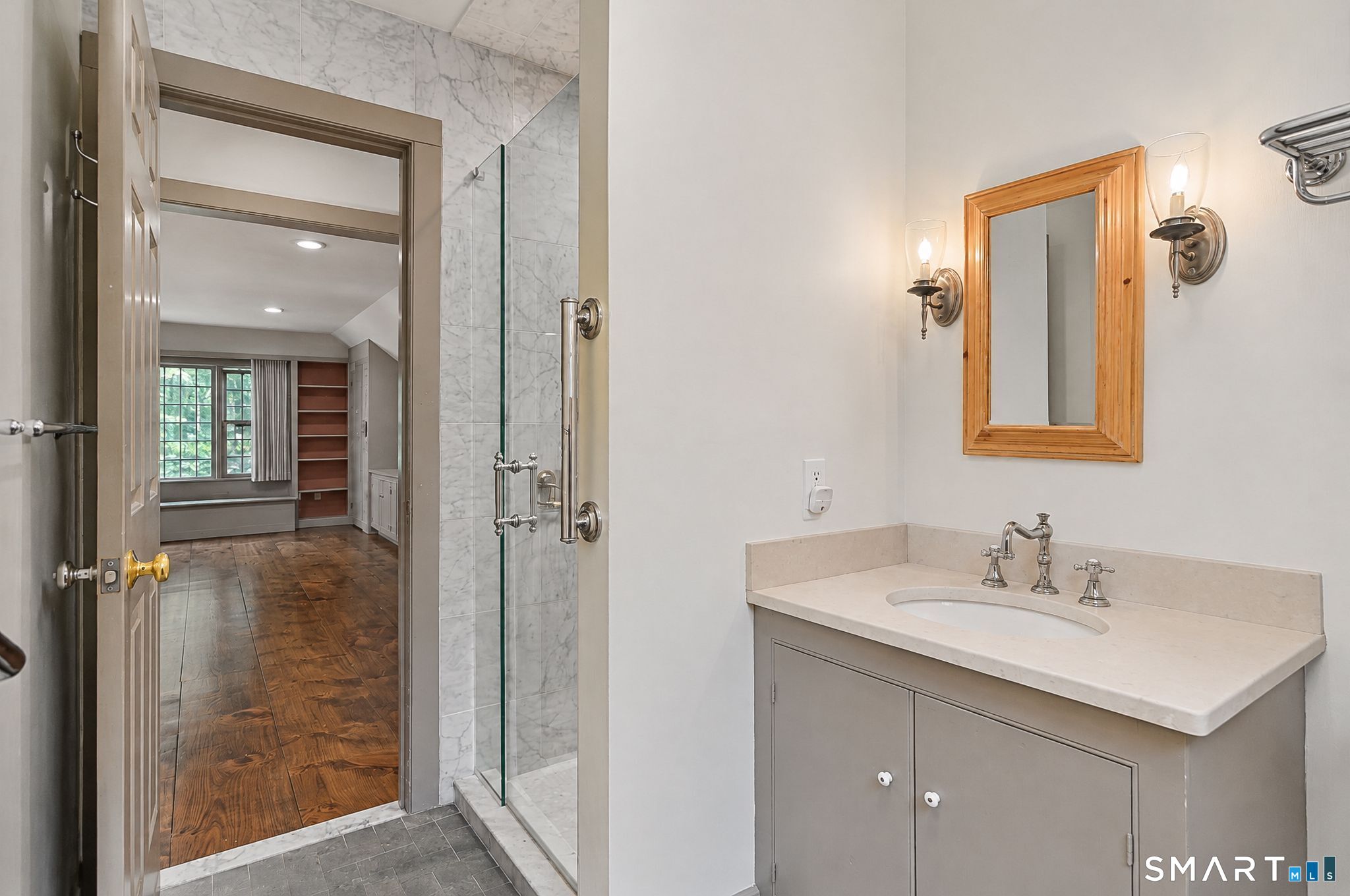 28 Maplecrest Drive Danbury CT 06811
