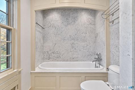 28 Maplecrest Drive Danbury CT 06811