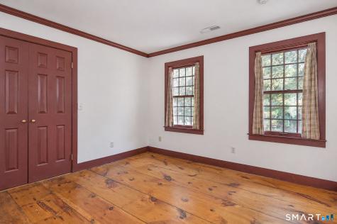 28 Maplecrest Drive Danbury CT 06811