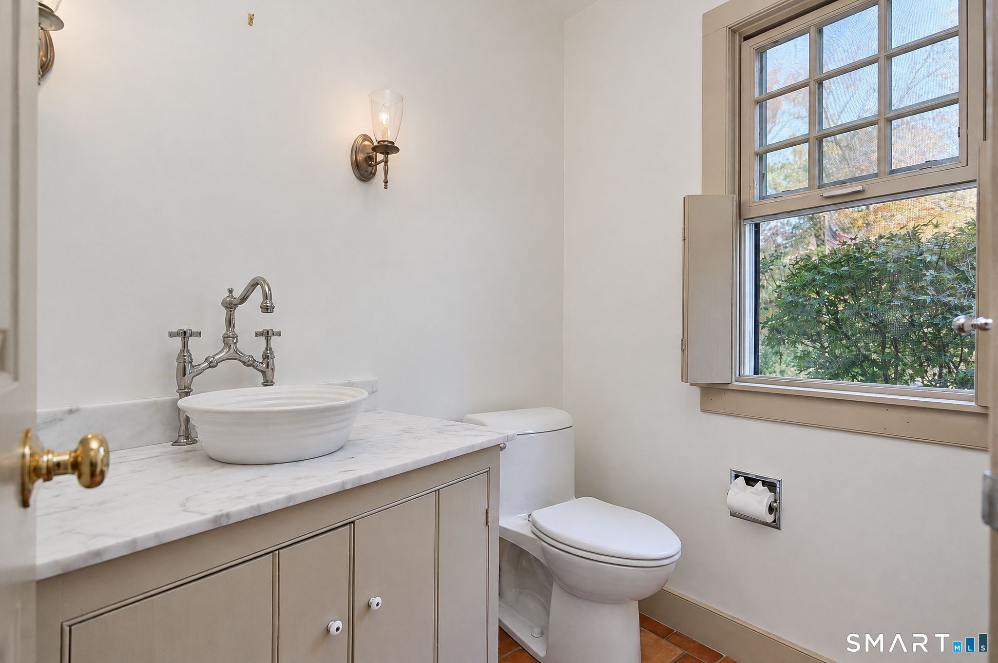 28 Maplecrest Drive Danbury CT 06811