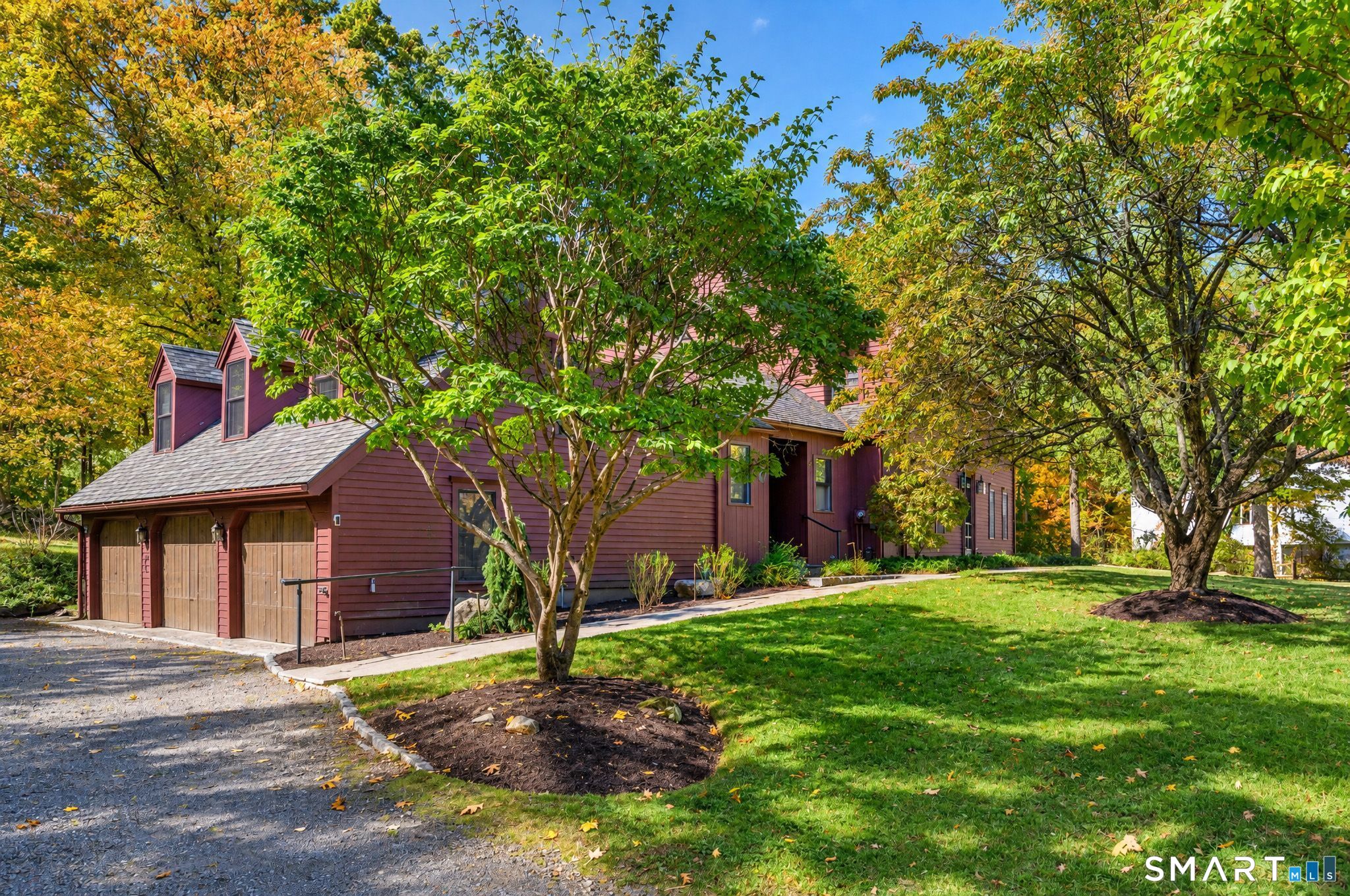 28 Maplecrest Drive Danbury CT 06811