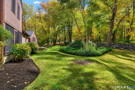 28 Maplecrest Drive Danbury CT 06811
