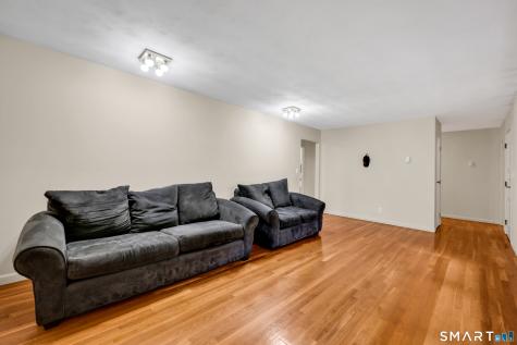 54 Evelyn Drive Naugatuck CT 06770