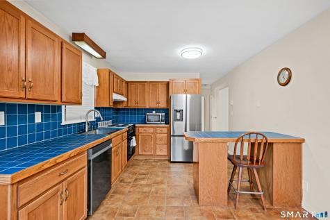 54 Evelyn Drive Naugatuck CT 06770