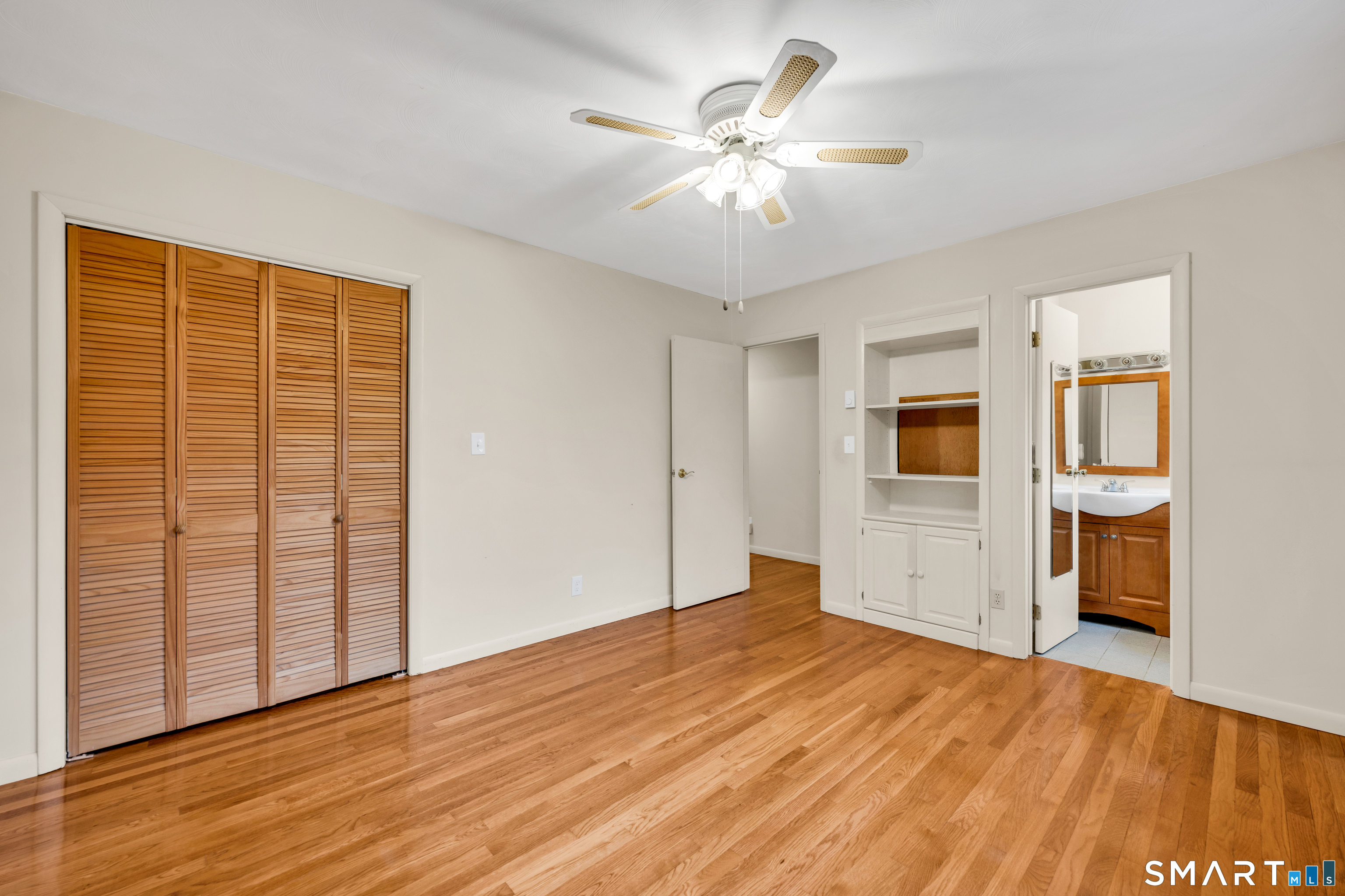 54 Evelyn Drive Naugatuck CT 06770