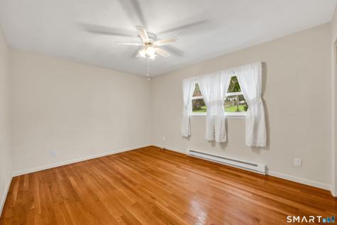 54 Evelyn Drive Naugatuck CT 06770