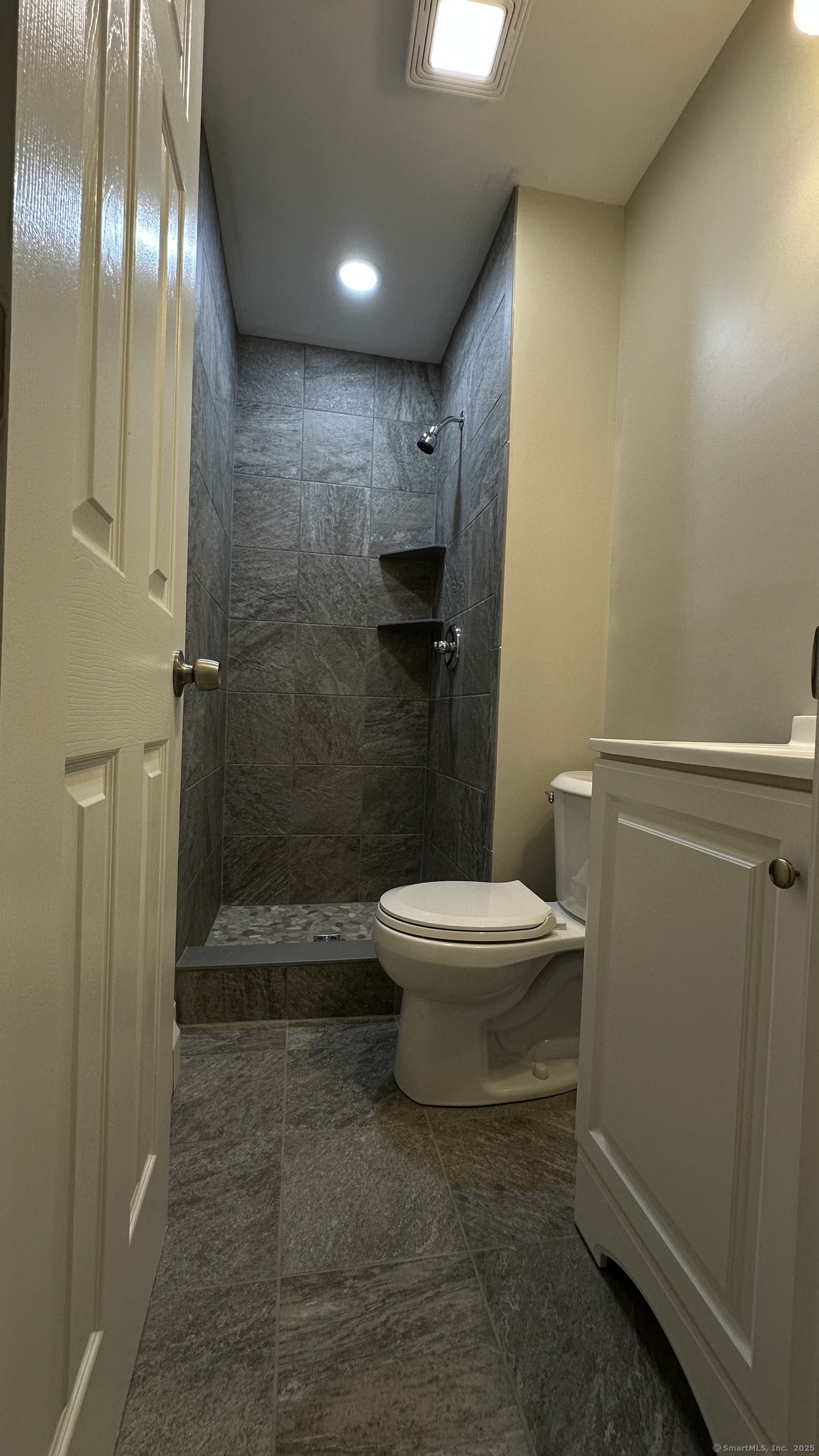 17 Nemczuk Drive Norwich CT 06360