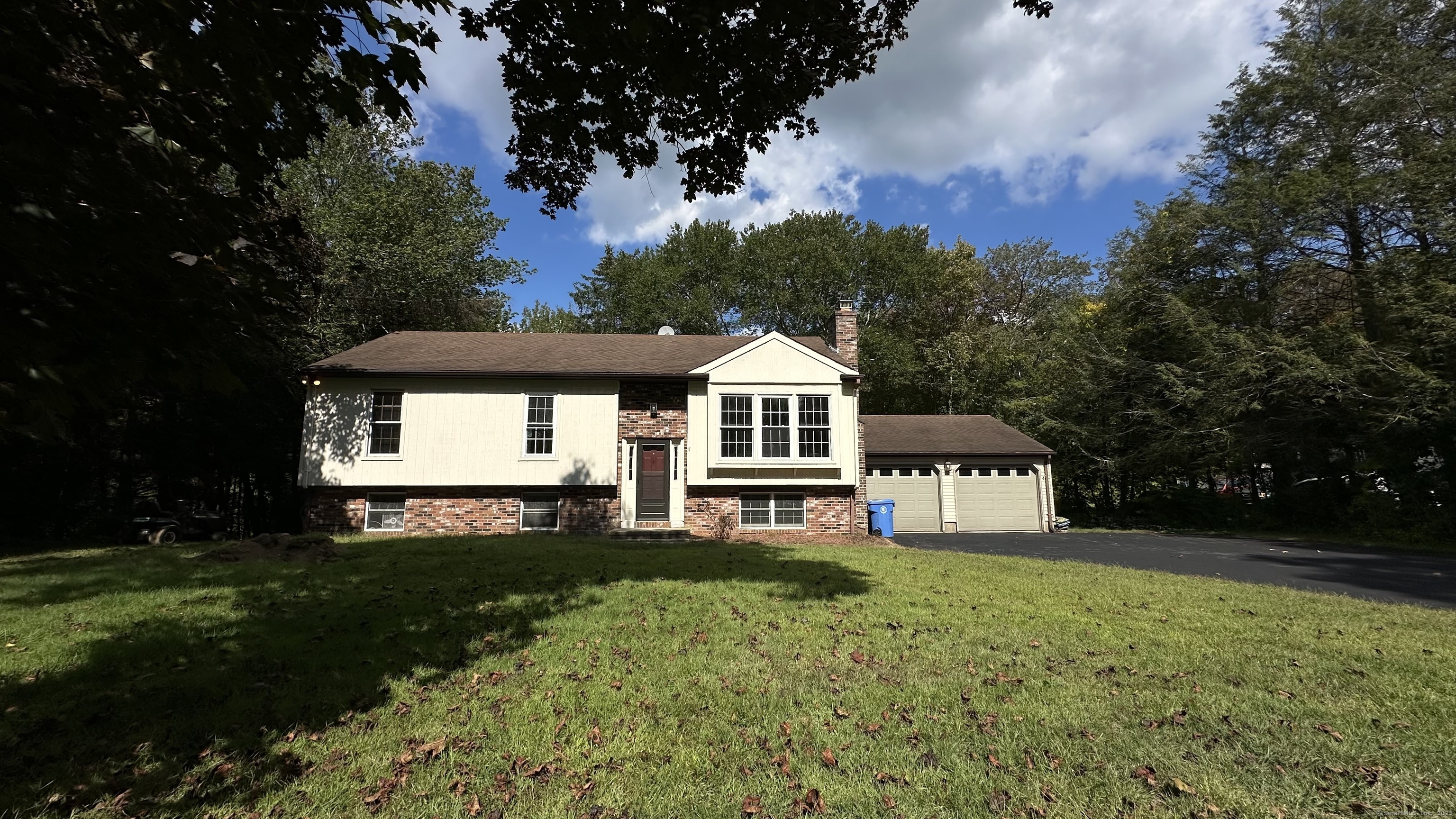 17 Nemczuk Drive Norwich CT 06360