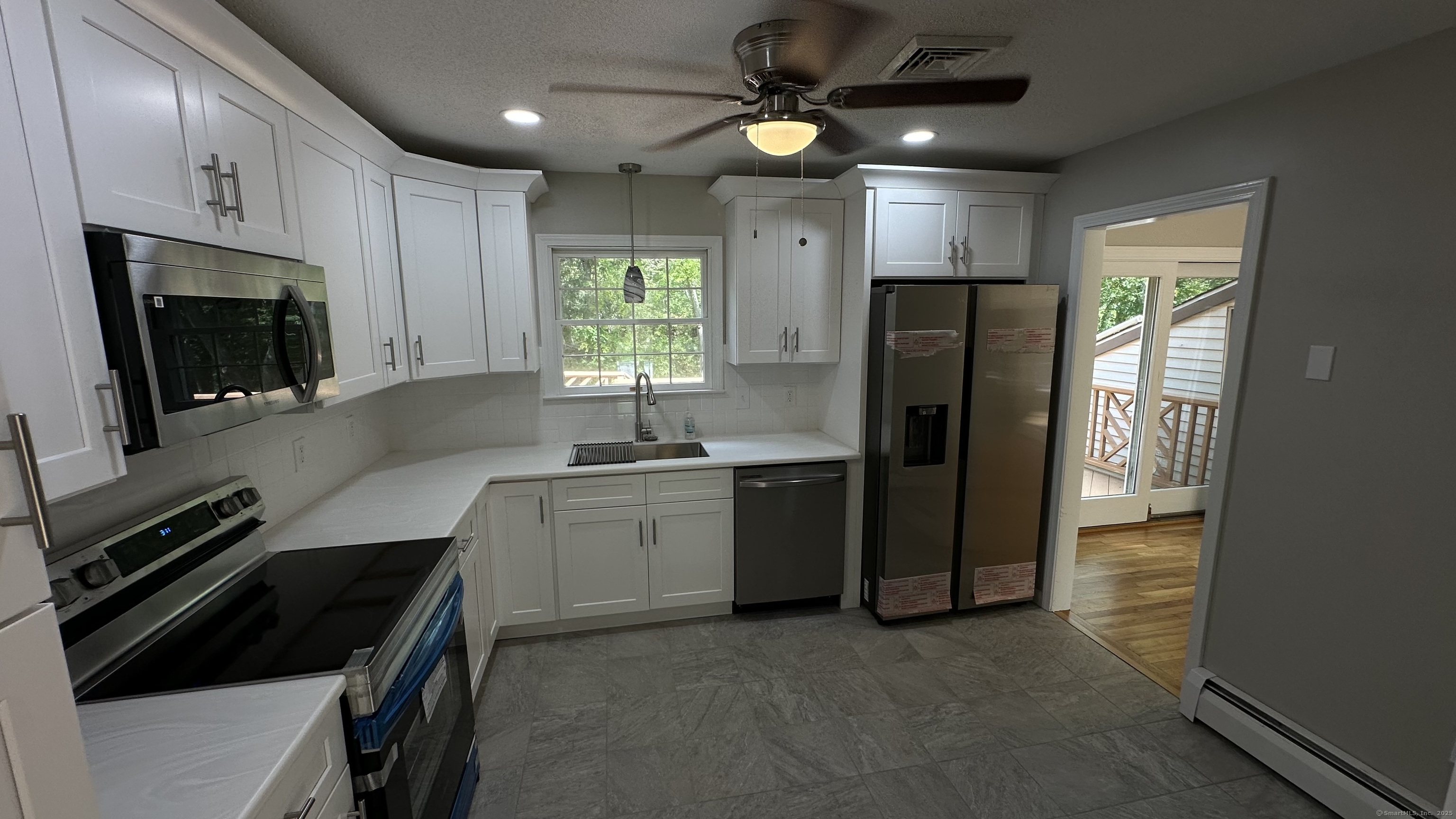 17 Nemczuk Drive Norwich CT 06360