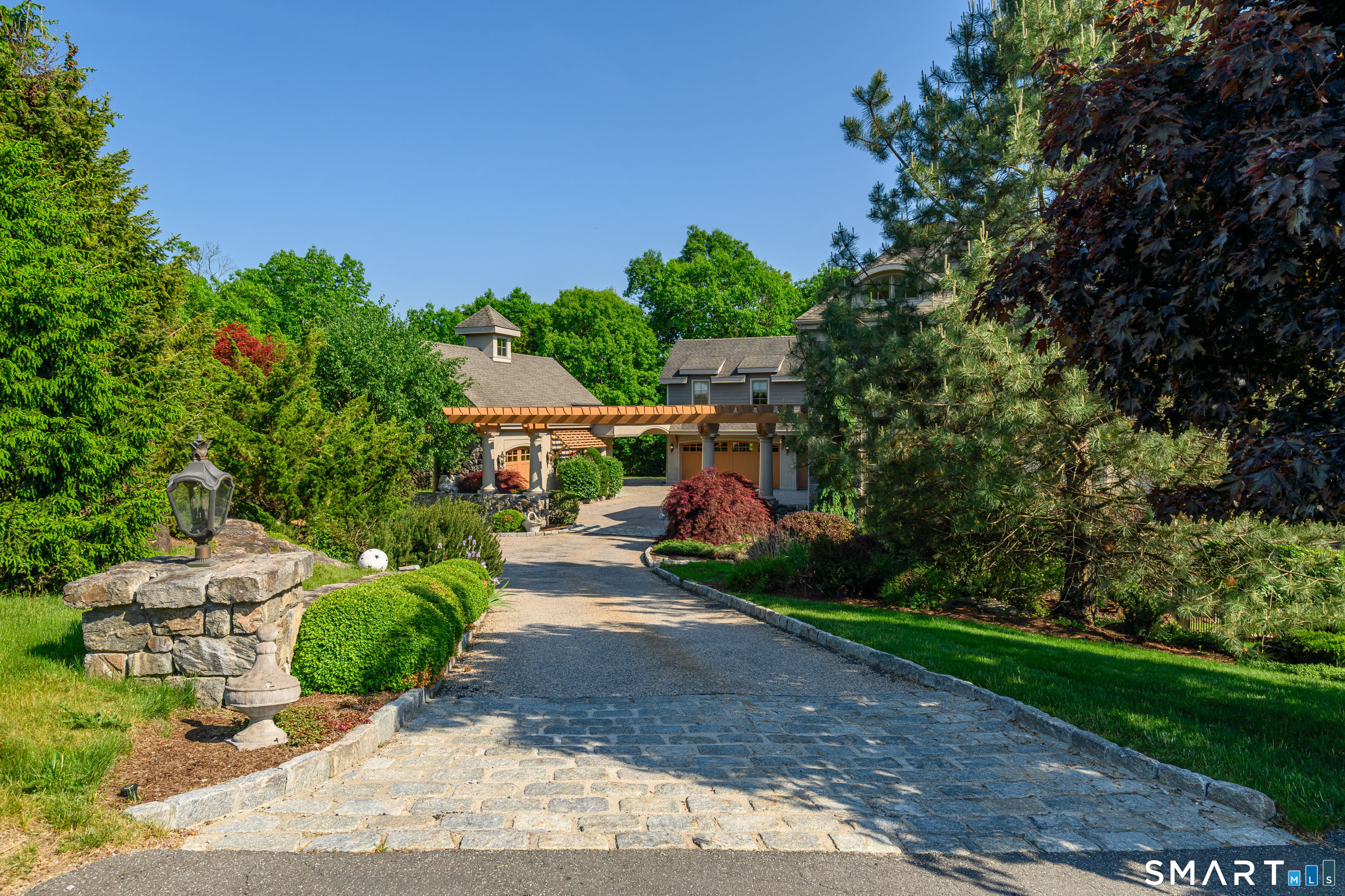 49 Middle River Road Danbury CT 06811