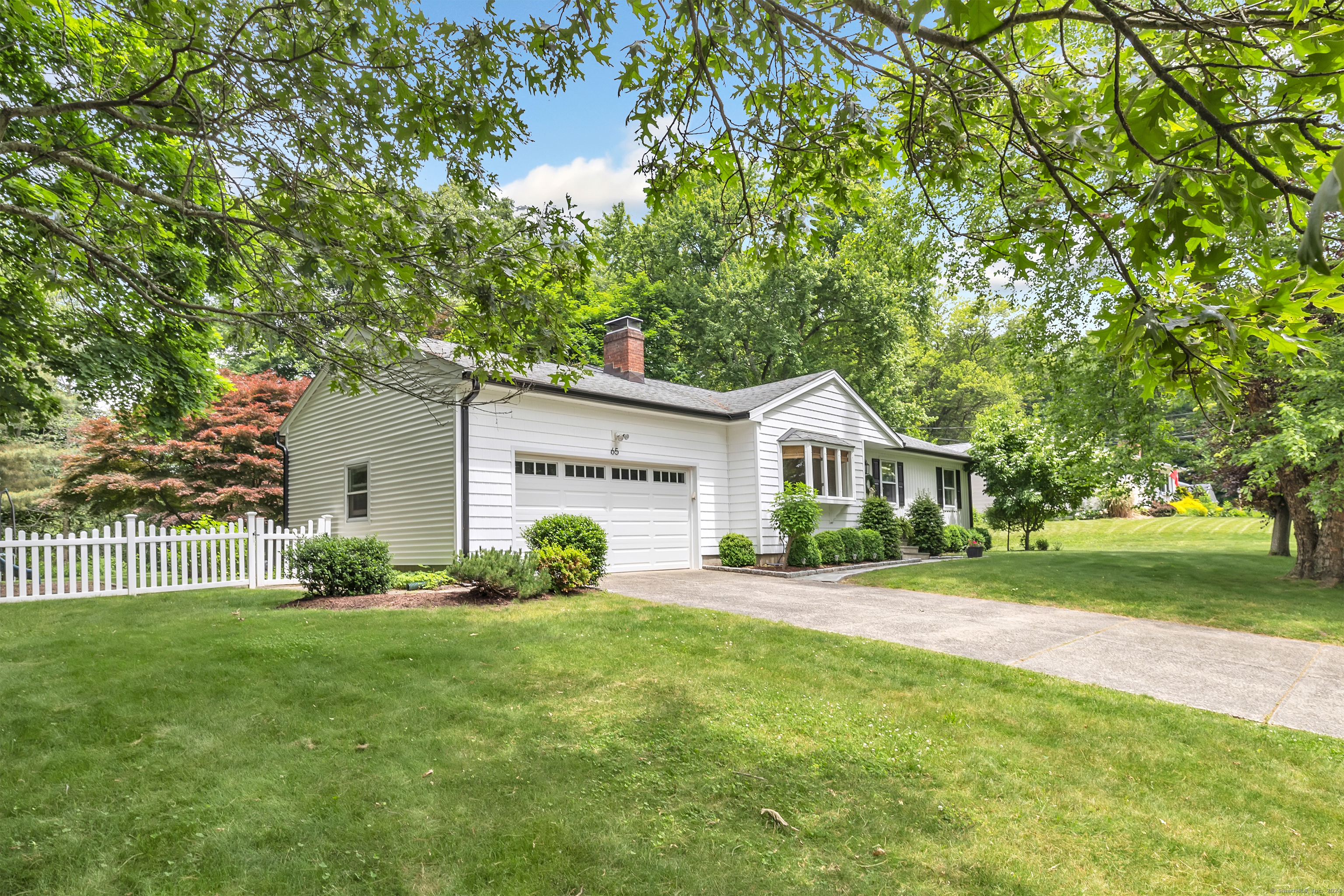 65 Russ Road Trumbull CT 06611