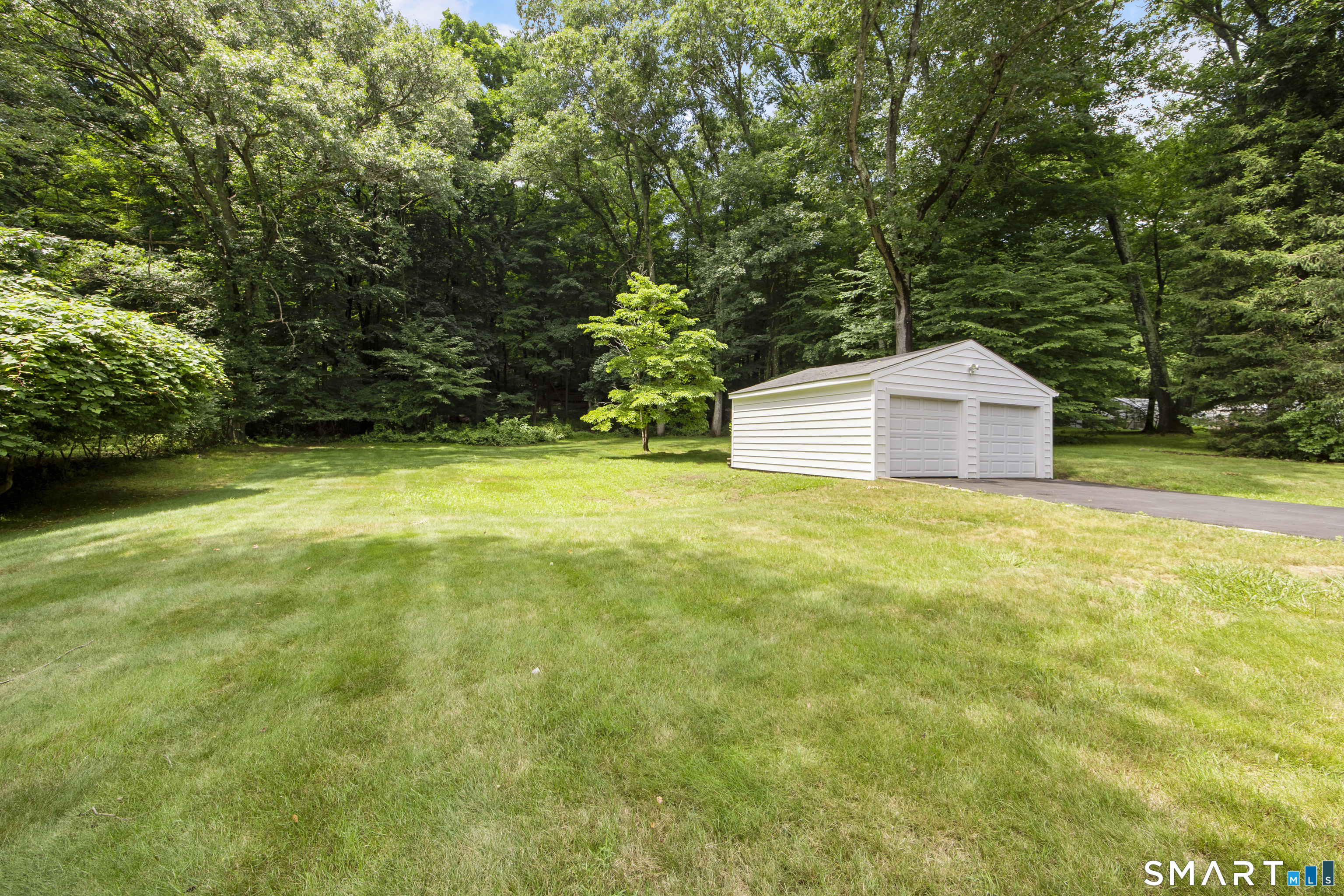 1105 Peck Lane Cheshire CT 06410