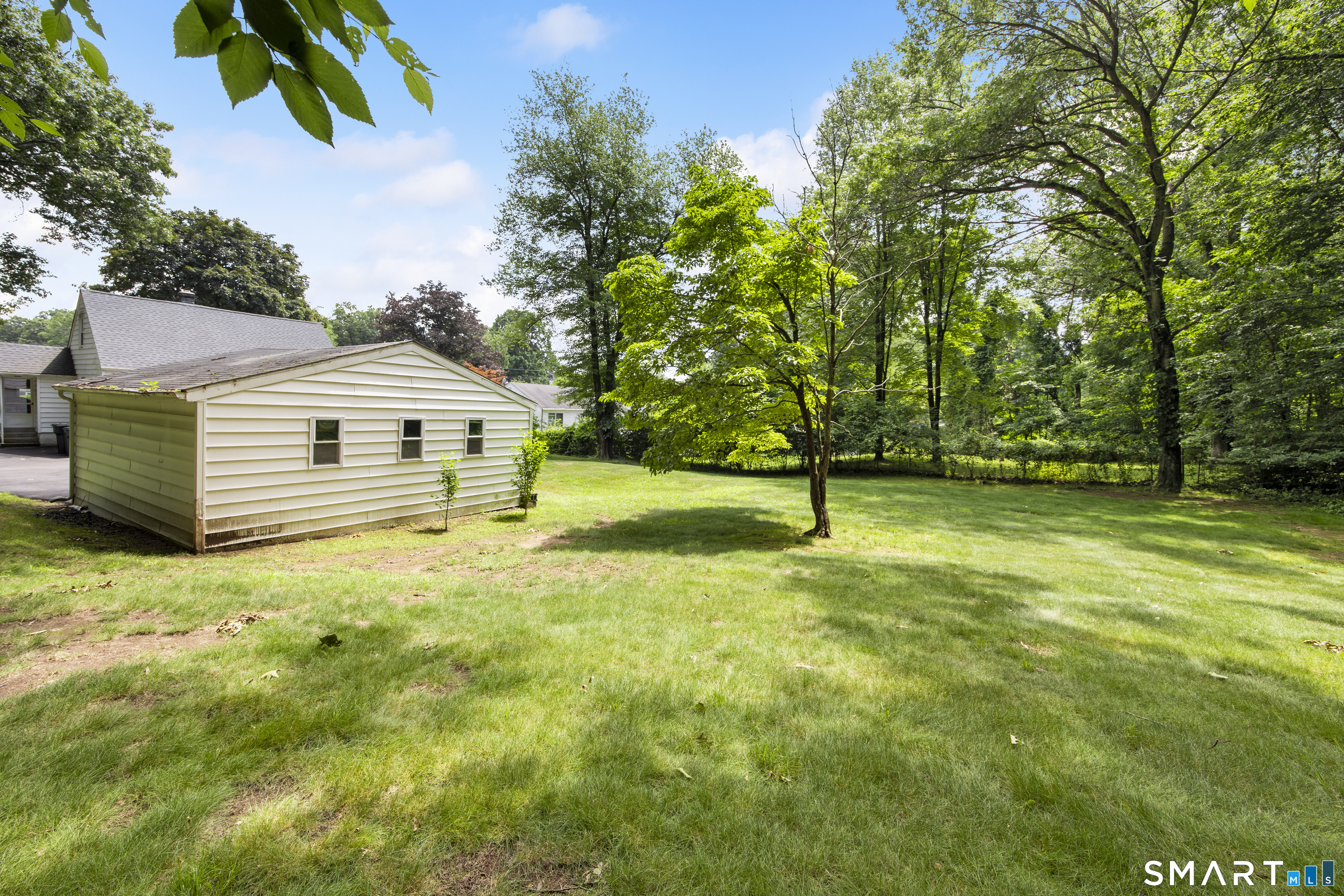 1105 Peck Lane Cheshire CT 06410