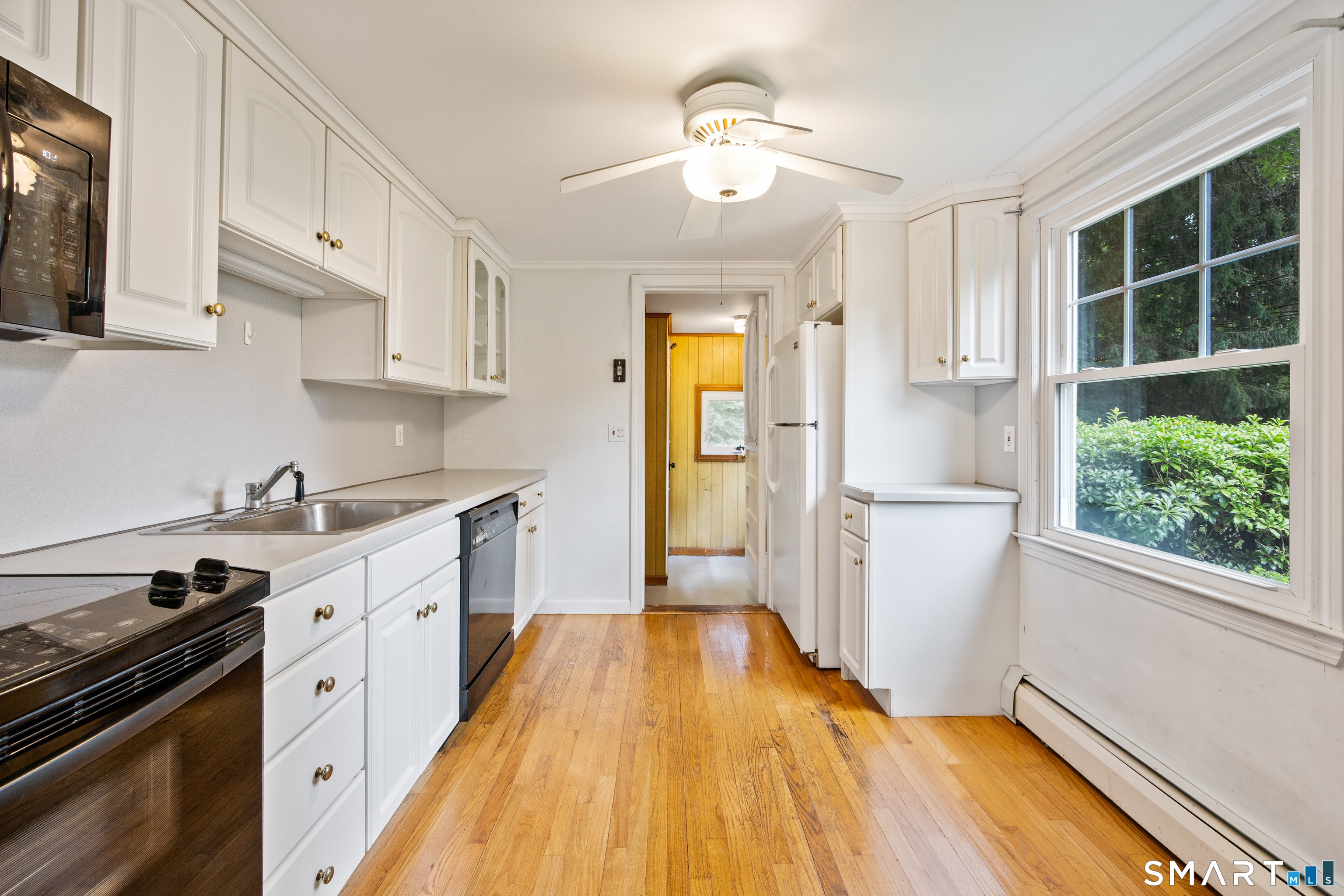 1105 Peck Lane Cheshire CT 06410