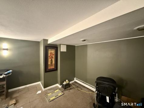 16 Ledger Street Hartford CT 06106