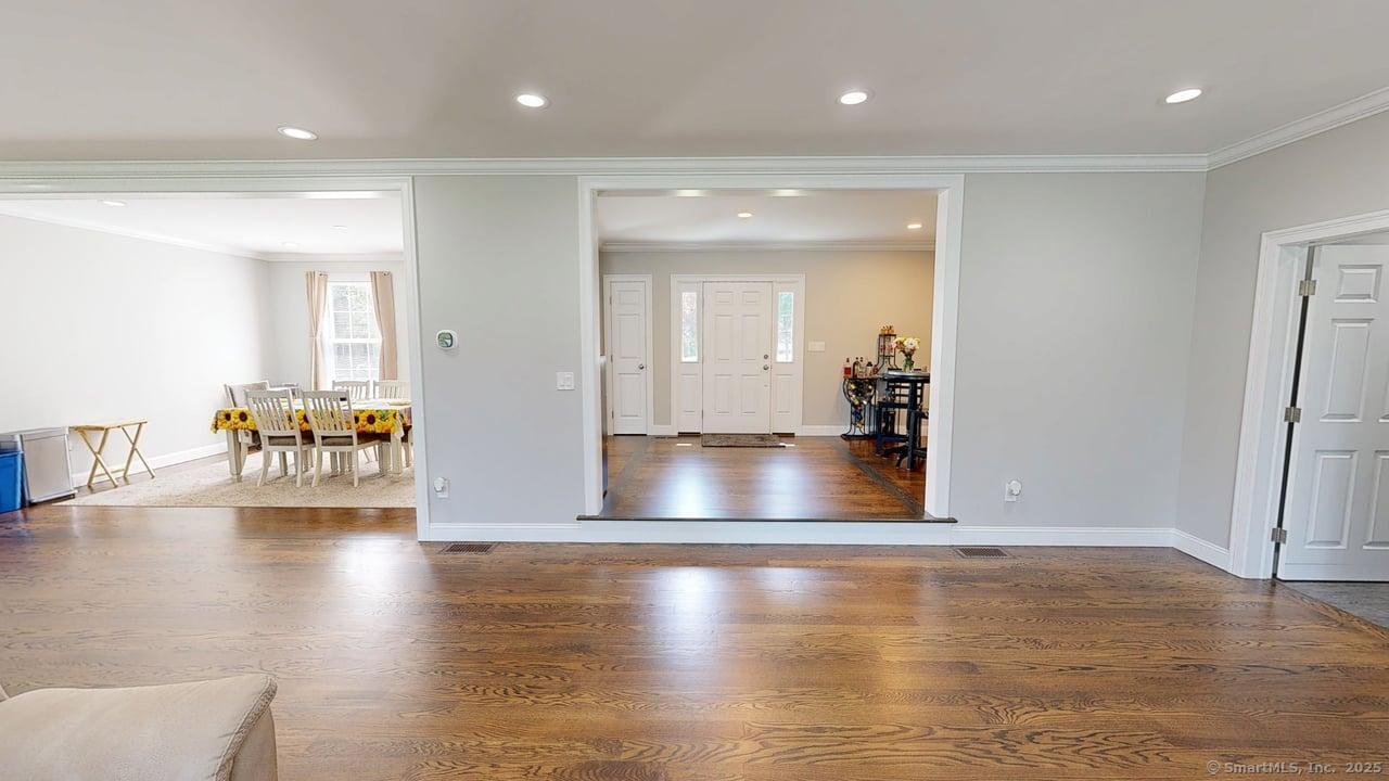 435 Maple Avenue Cheshire CT 06410