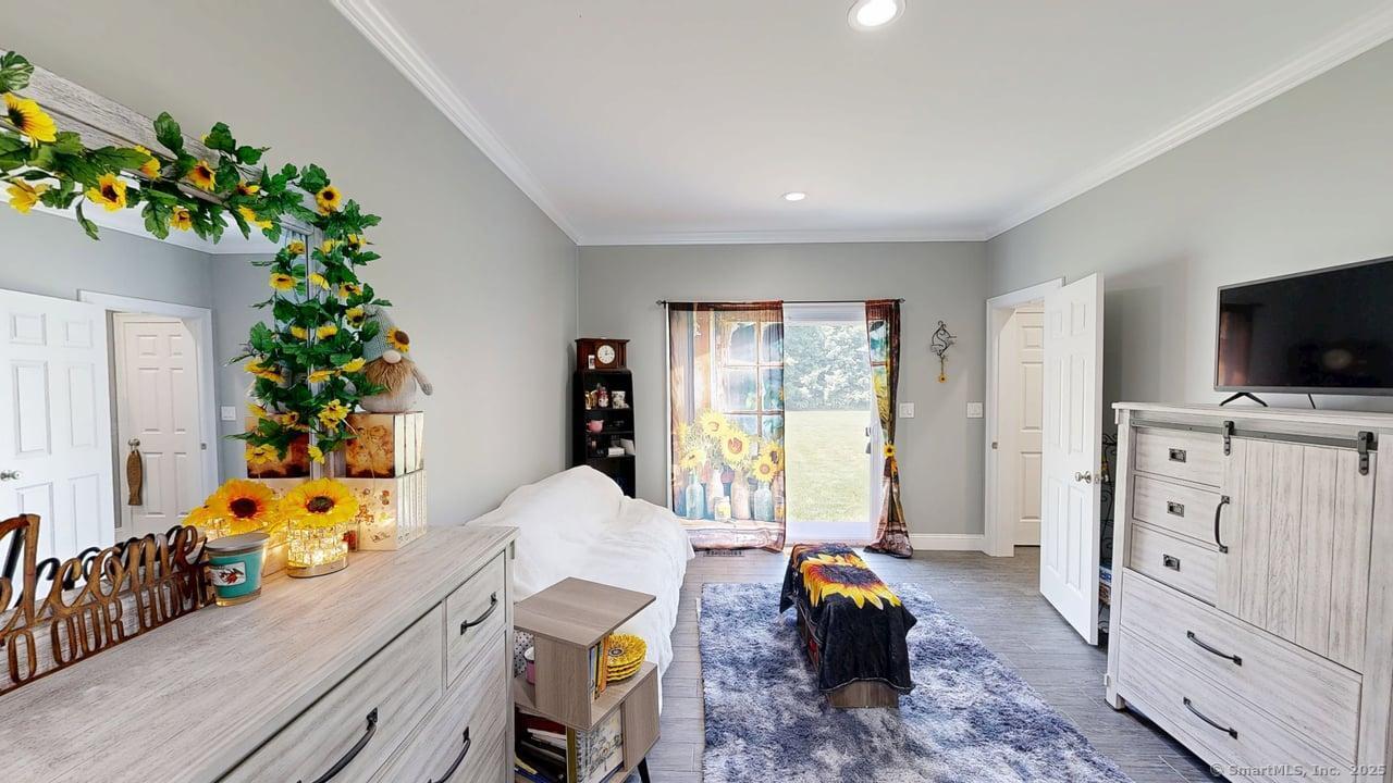 435 Maple Avenue Cheshire CT 06410