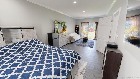 435 Maple Avenue Cheshire CT 06410