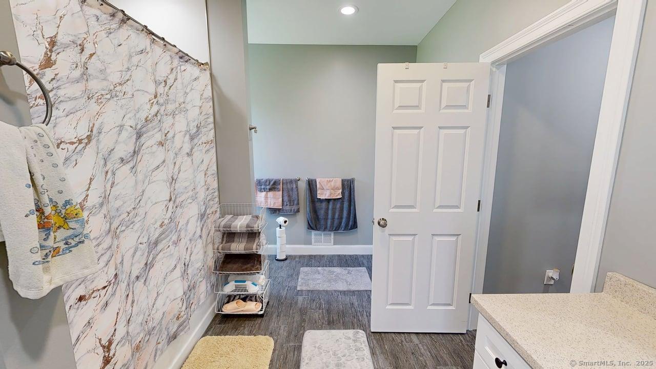 435 Maple Avenue Cheshire CT 06410