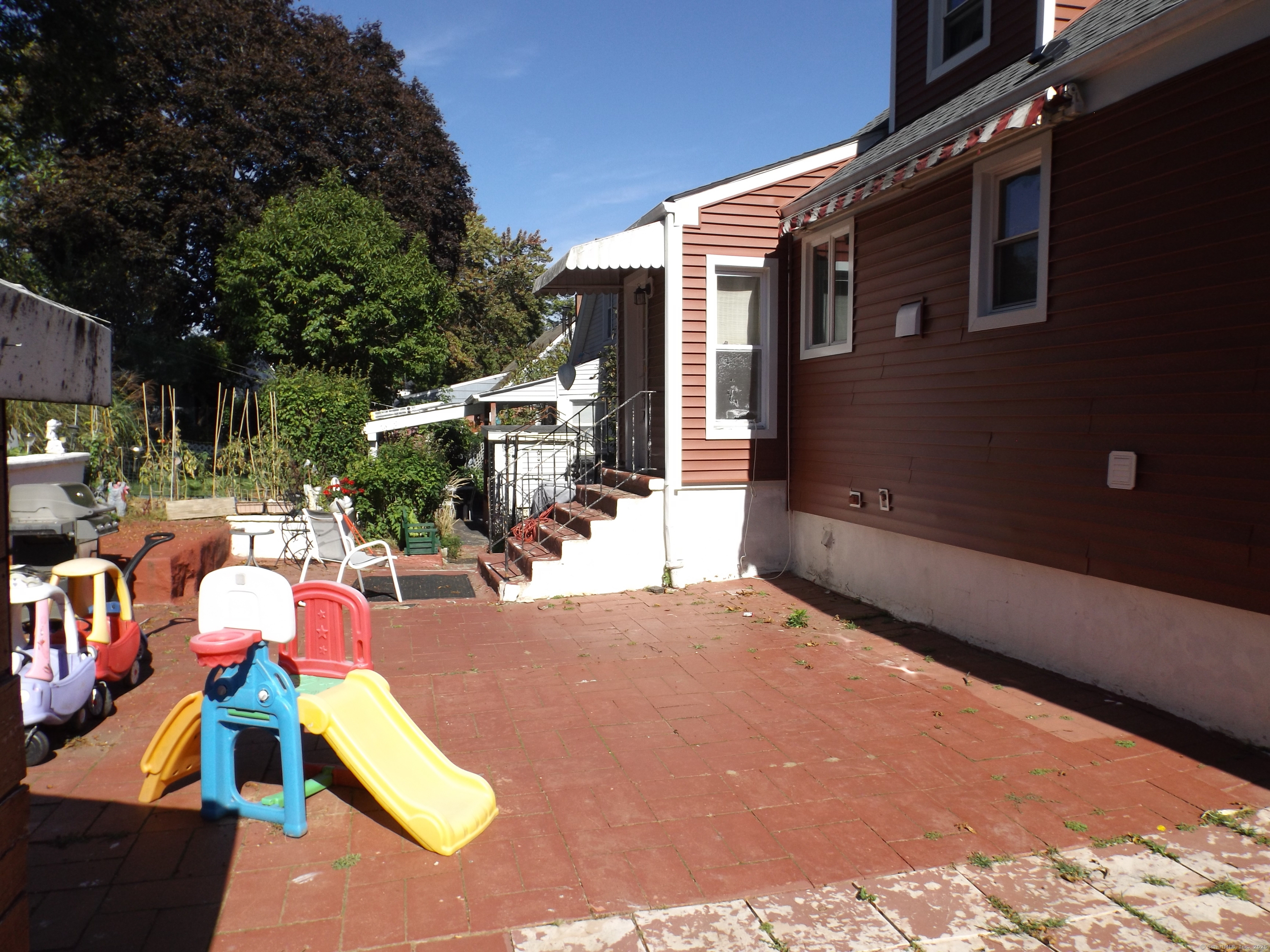 241 Sampson Street Bridgeport CT 06606