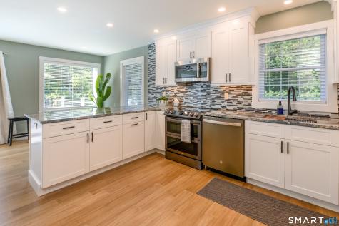 117 Lake Drive Montville CT 06370