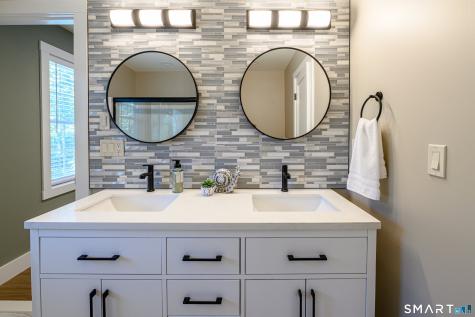 117 Lake Drive Montville CT 06370
