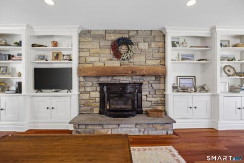 85 Fawn Brook Circle Madison CT 06443