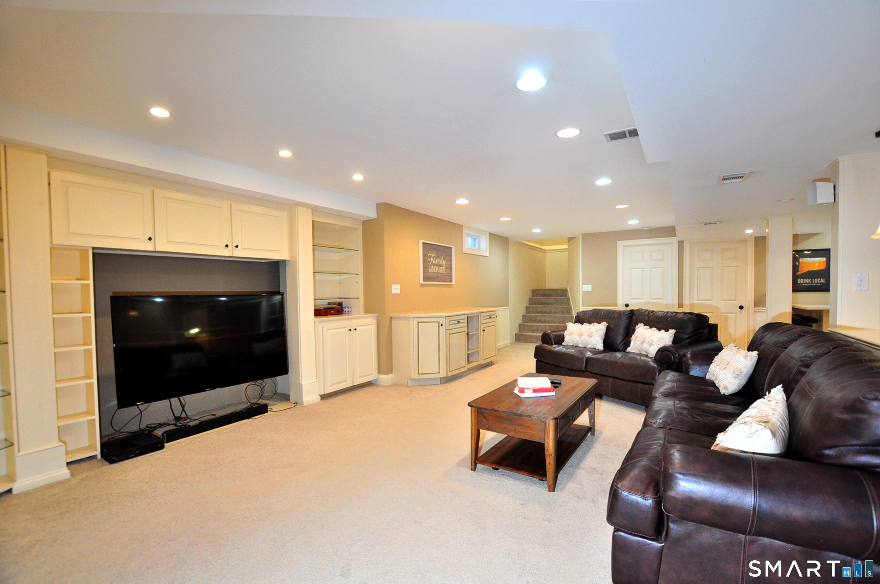 61 Westmont Road Avon CT 06001