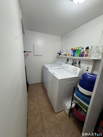 107 Greenlawn Street East Hartford CT 06108