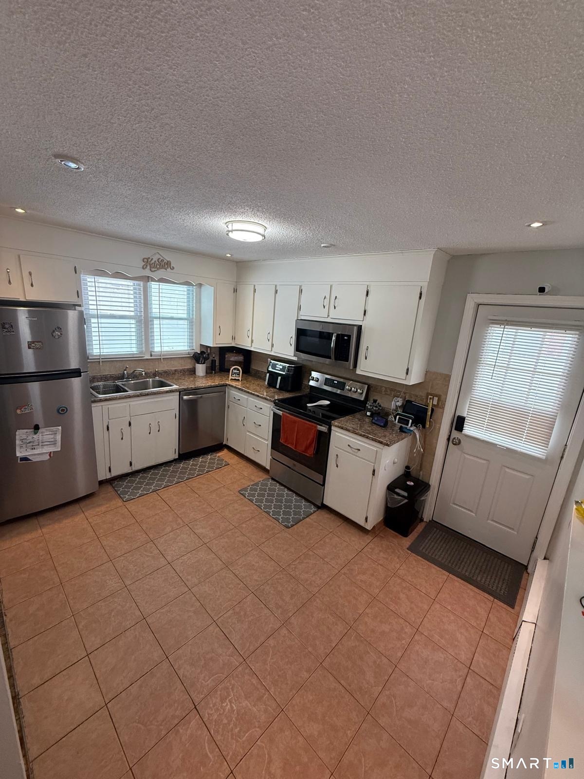 107 Greenlawn Street East Hartford CT 06108