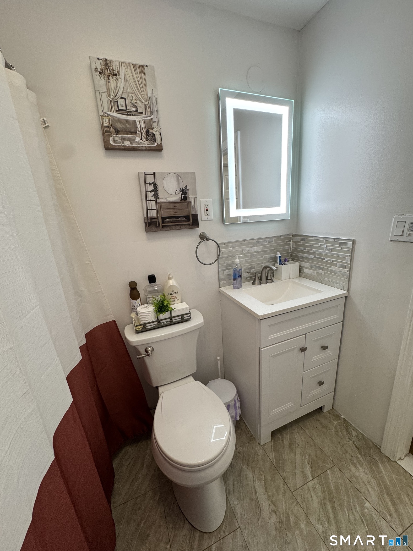 107 Greenlawn Street East Hartford CT 06108