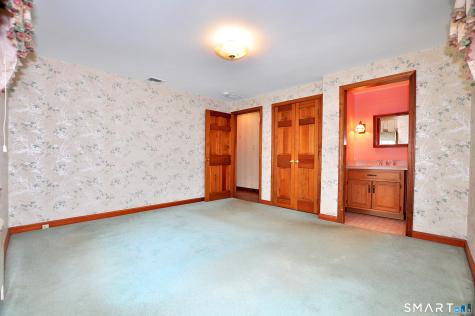 807 Jerome Avenue Bristol CT 06010
