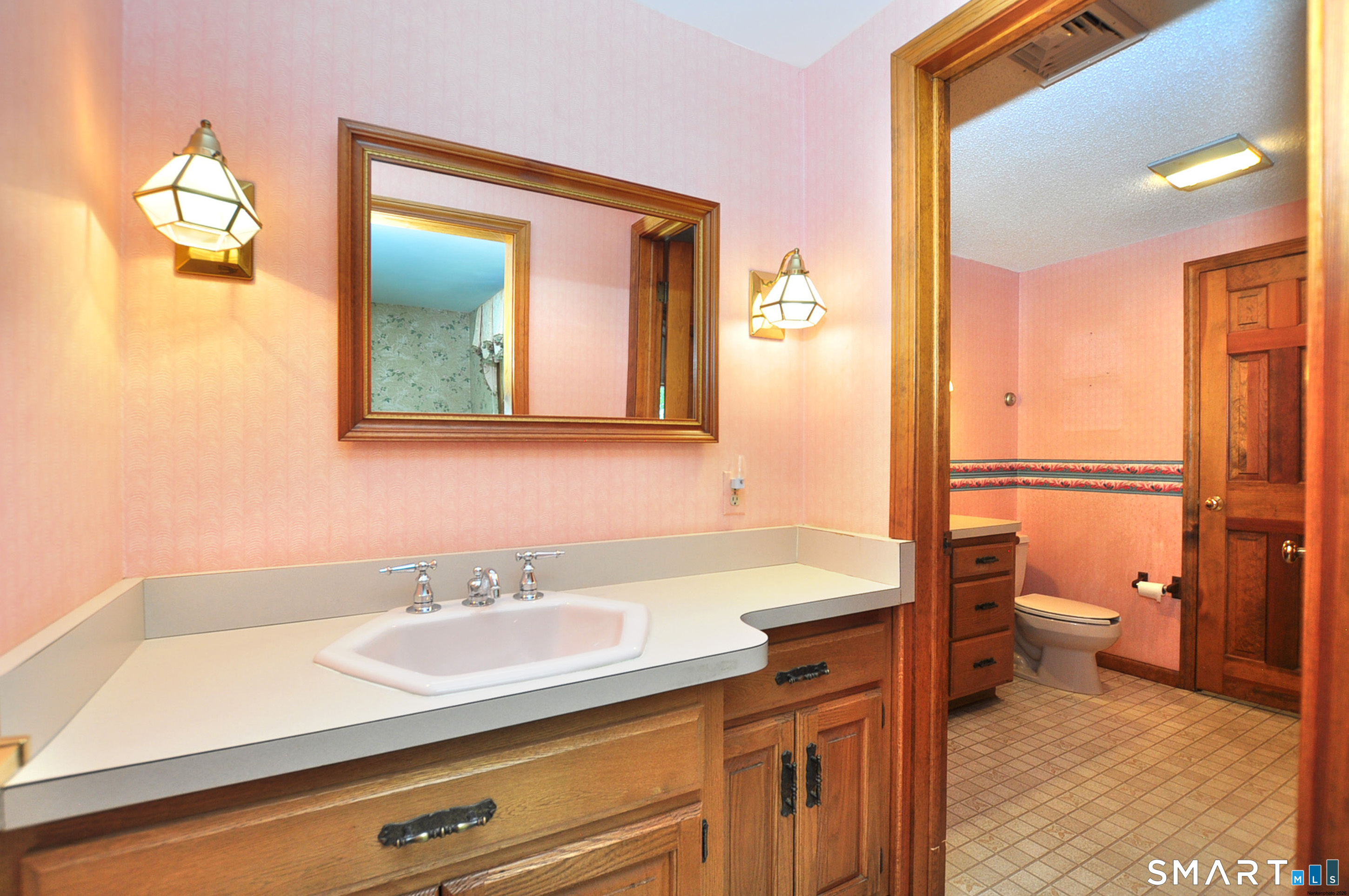 807 Jerome Avenue Bristol CT 06010