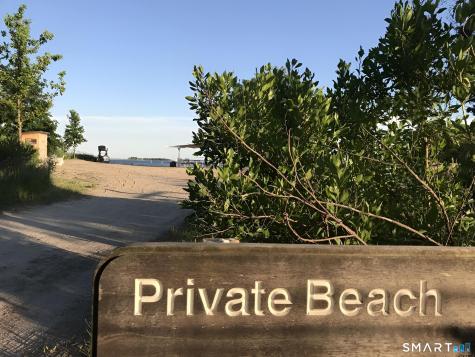 31 Splitrock Road Norwalk CT 06854