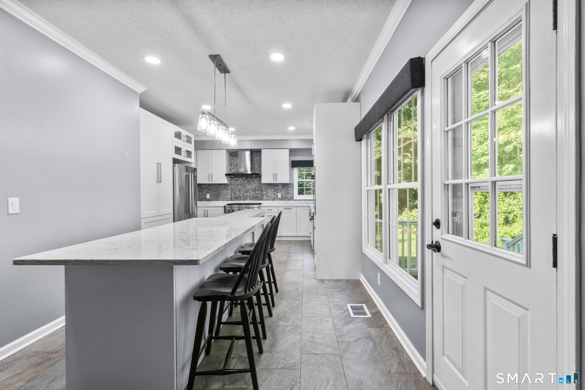 29 Nathan Hale Court Cheshire CT 06410